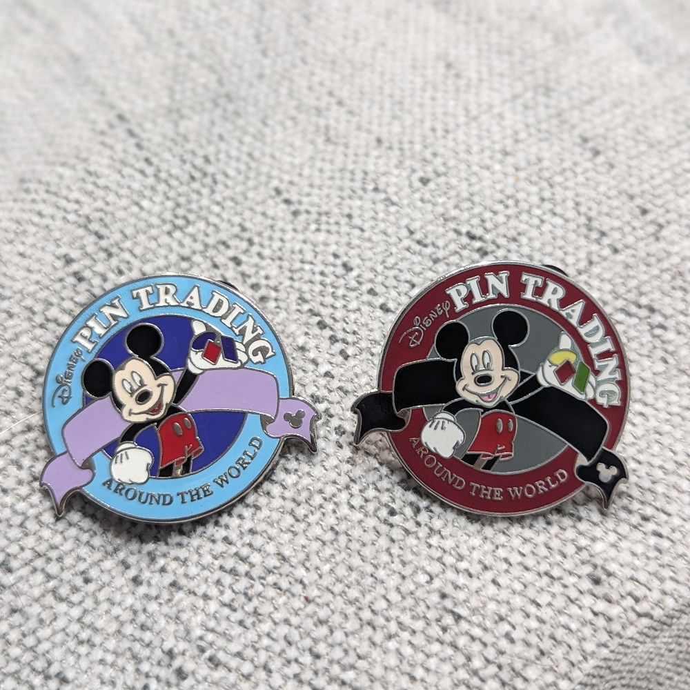Disney Pin Set